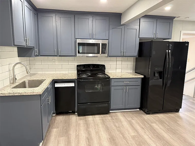 2508 S Texas Ave — Photo 7