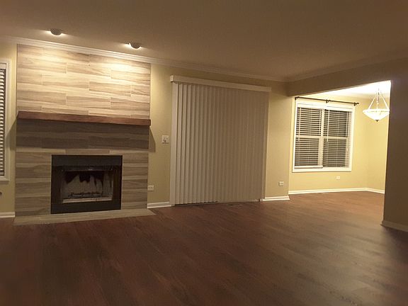 5th image of 953 Old Oak Cir
