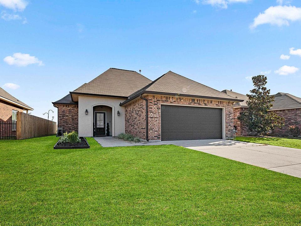 1st image of 15394 Mossystone Dr