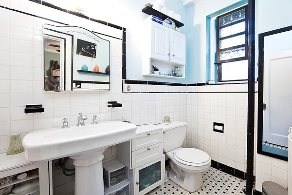 Sold by Compass | media 4