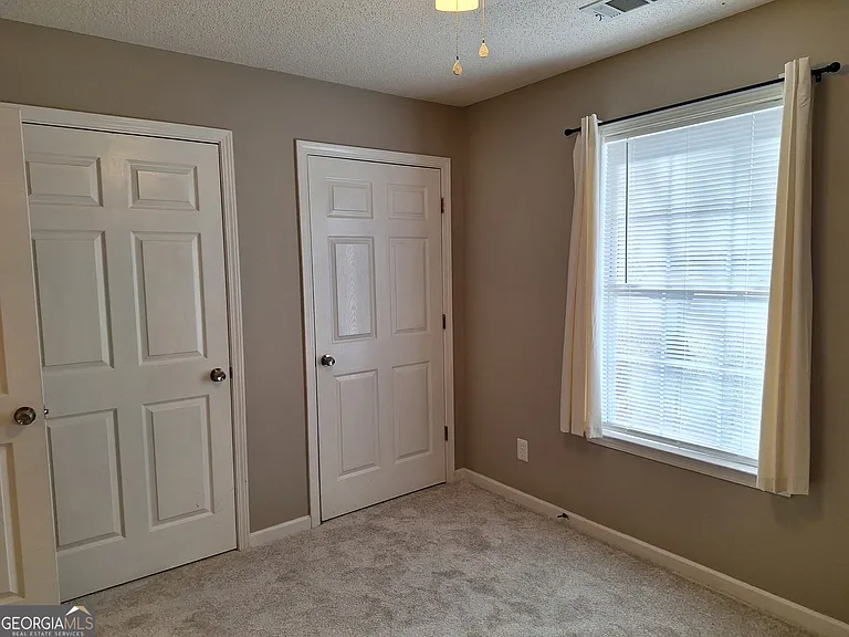 41 Sandstone Ln — Photo 8