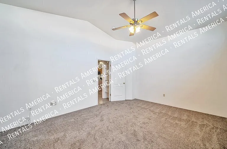 2252 W Silver River Way — Photo 9