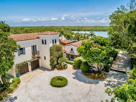2nd image of 16611 Captiva Dr