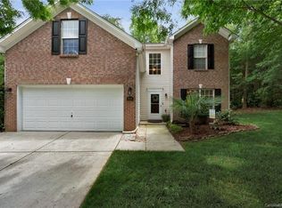 404 Sugar Maple Dr, Fort Mill, SC 29708