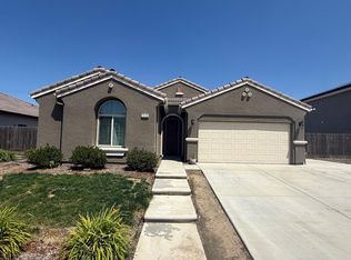 1532 W Tyler Court, Visalia, CA 93291