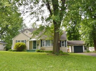 715 Chautauqua Ln, Dexter, MO 63841