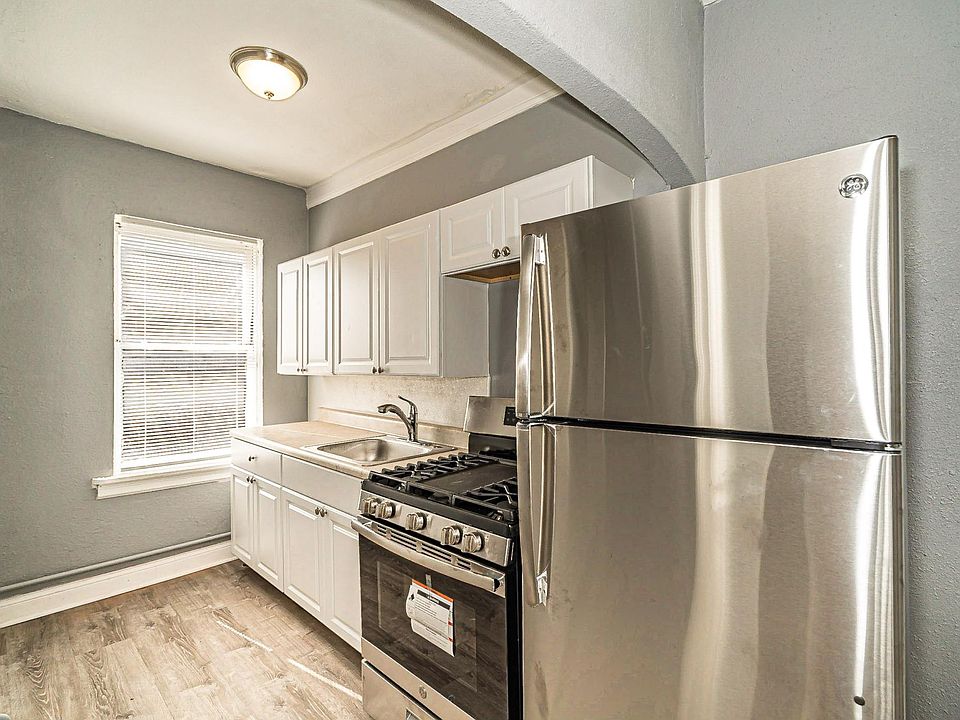 1st image of 4050 Delmar Blvd #201