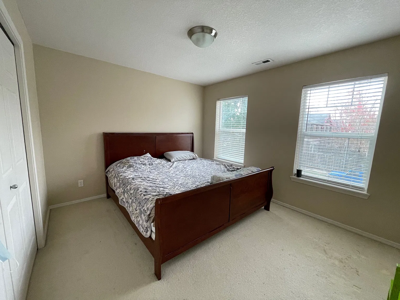 3 bed, 2.5 bath, 1717 sqft, $2,595 — Photo 4
