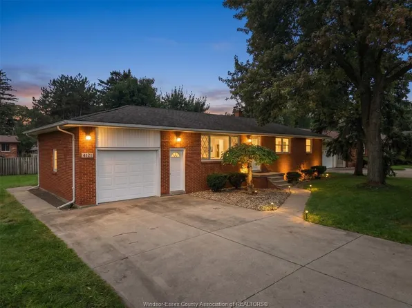 4045 Dougall Ave, Windsor, ON N9G 1X4
