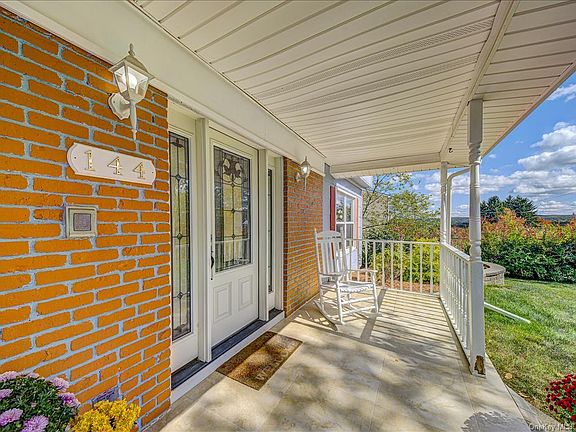 5th image of 144 Neptune Dr