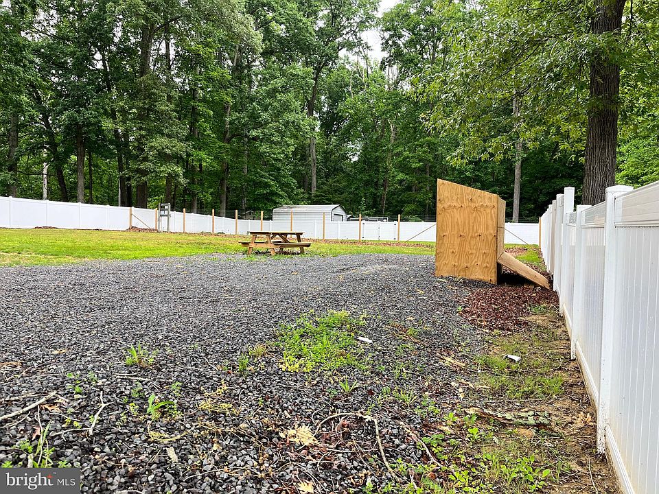 15 Jack Ellington Rd, Fredericksburg, VA 22406 Zillow