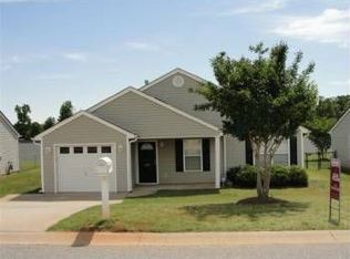 235 Southland Ave, Boiling Springs, SC 29316