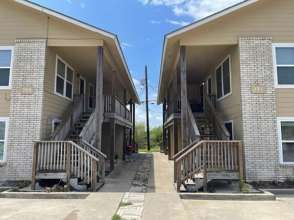 2nd image of 659 Redwood Ave