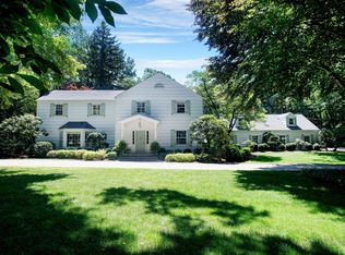 62 Ramhorne Rd, New Canaan, CT 06840