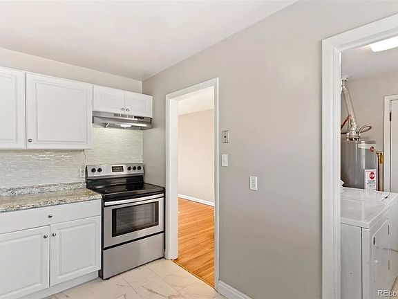 5th image of 326 W Ramona Ave