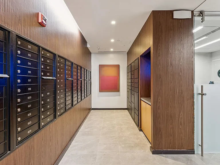 Safe and secure automated package pickup