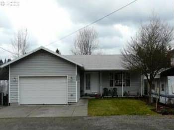 2nd image of 18500 SE Woodcock Ave