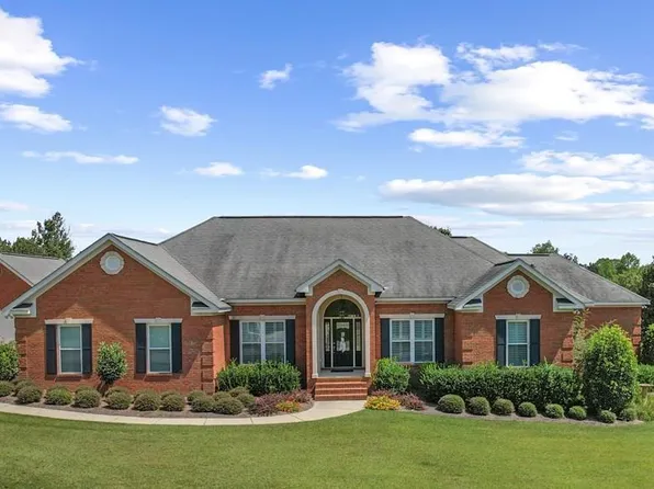 103 Stonegate Rd, Headland, AL 36345