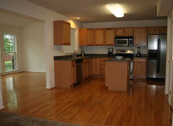 4th image of 6109 Ketch Dr