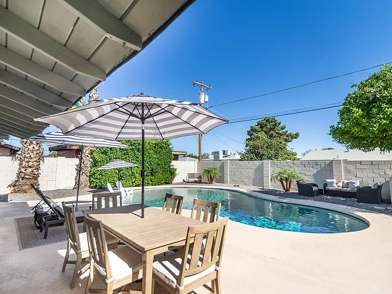 7435 E Granada Rd — Photo 4