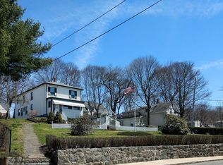 26 Williams Ave, Hyde Park, MA 02136
