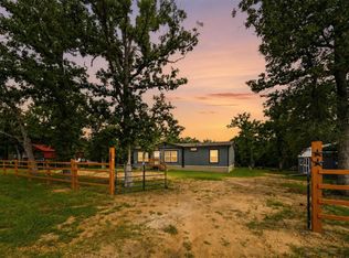 553 Redberry Rd, Somerville, TX 77879
