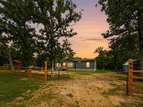 553 Redberry Rd, Somerville, TX 77879