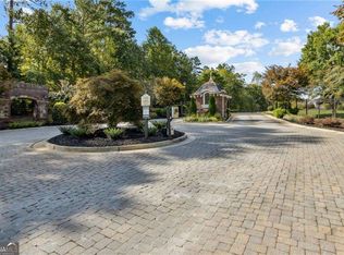 1194 Pinnacle Dr, Hoschton, GA 30548