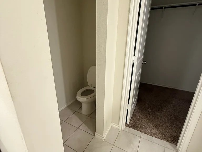 216 Samuel St — Photo 16