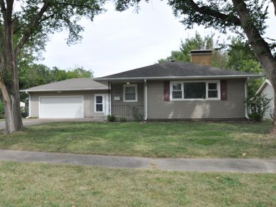 1806 SW Meadow Ln, Topeka, KS, 66604