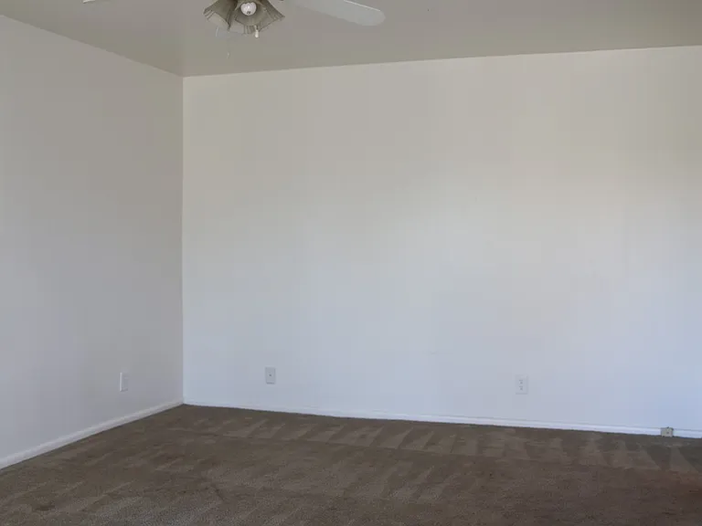324 N 1020 E — Photo 3