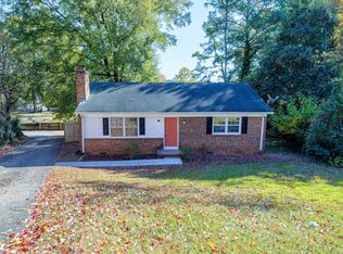 800 Plentywood Ct, Raleigh, NC 27615