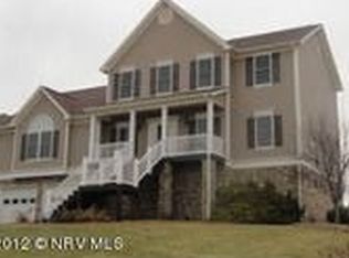 115 Amethyst Dr, Christiansburg, VA 24073
