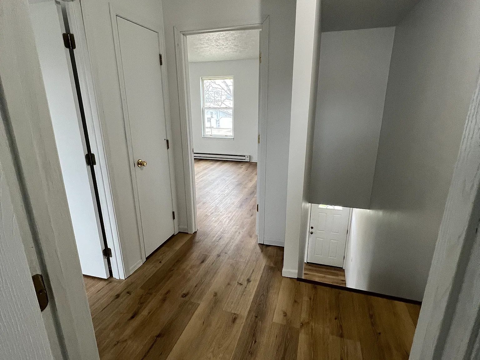2 bed, 1200 sqft, $1,100 — Photo 4