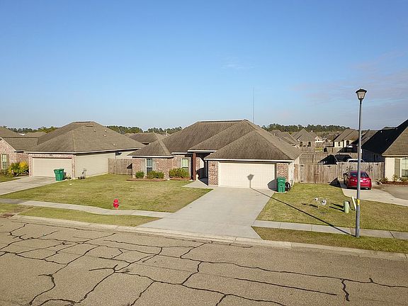 3rd image of 28290 Lake Bruiin Dr