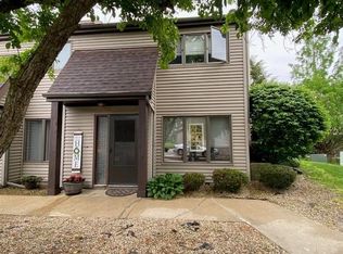 1166 Millpond Rd, Valparaiso, IN 46385