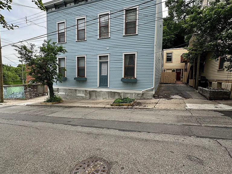 1 W Hollister St #3 — Photo 16