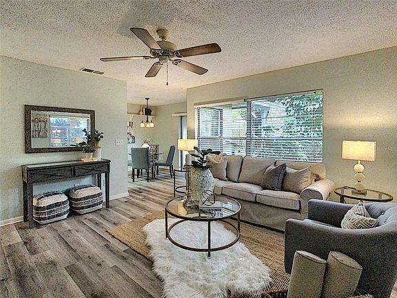3rd image of 14643 Lake Forest Dr