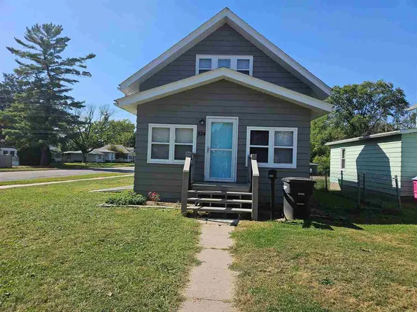 824 3rd St, Columbus Junction, IA 52738