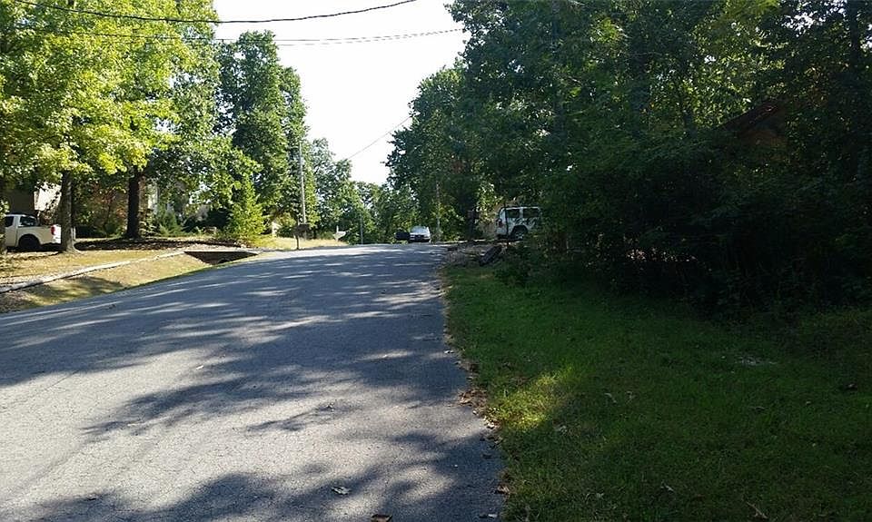 2nd image of Leverton Ln