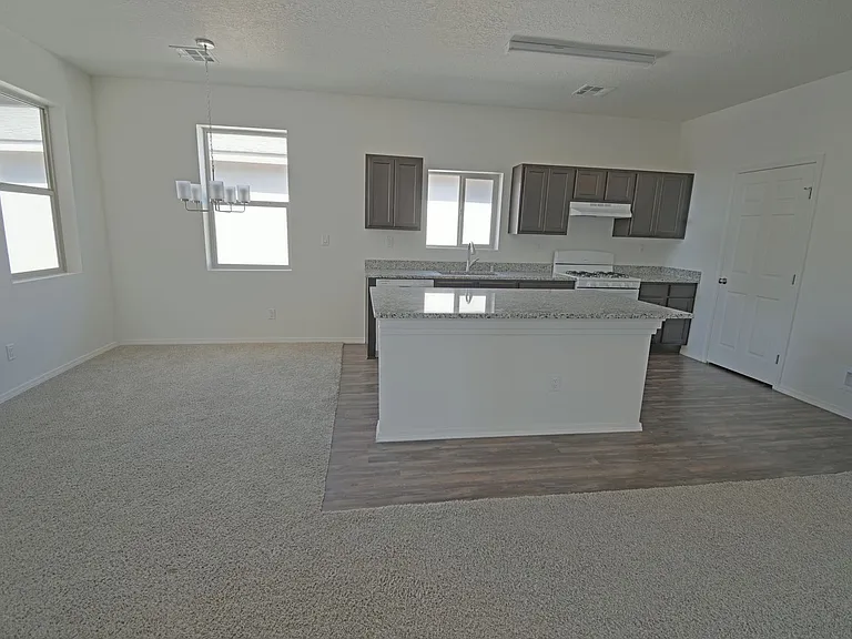 6303 Gannett Dr NE — Photo 4