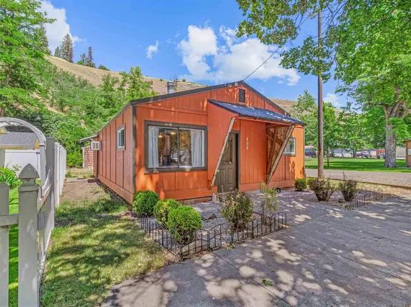 408 E Main St, Kendrick, ID 83537