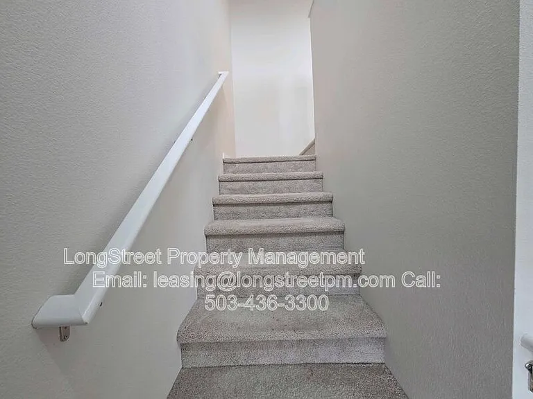 412 Lost Lake St NE — Photo 14