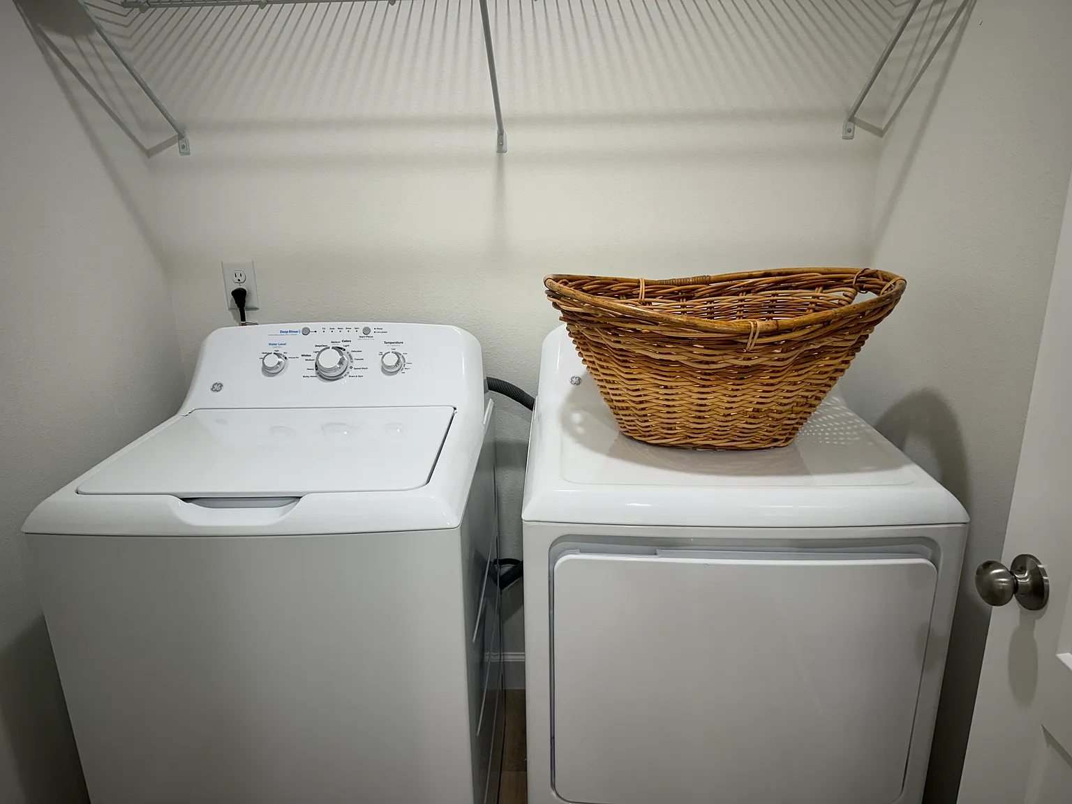 2 bed, 1400 sqft, $3,000 — Photo 4