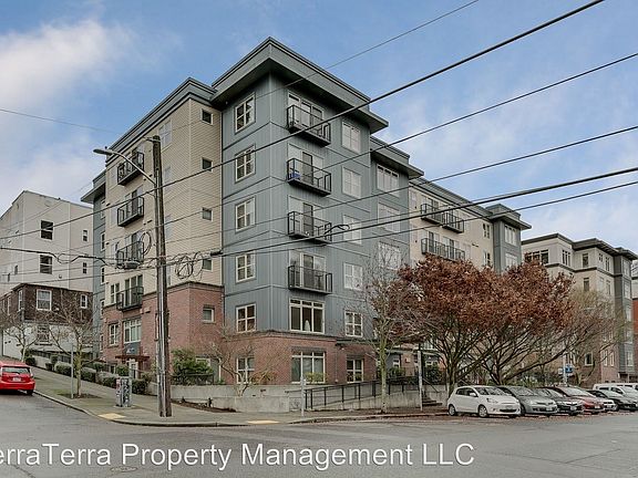 2nd image of 1620 Belmont Ave Unit 627