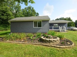 1743 Raber Rd, Uniontown, OH 44685