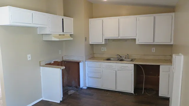 3 bed, 2.5 bath, 1008 sqft, $1,500 — Photo 3