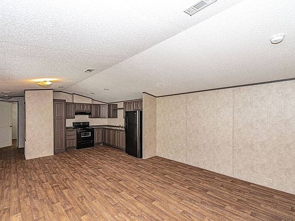 3rd image of 83 Stebbins Dr #74