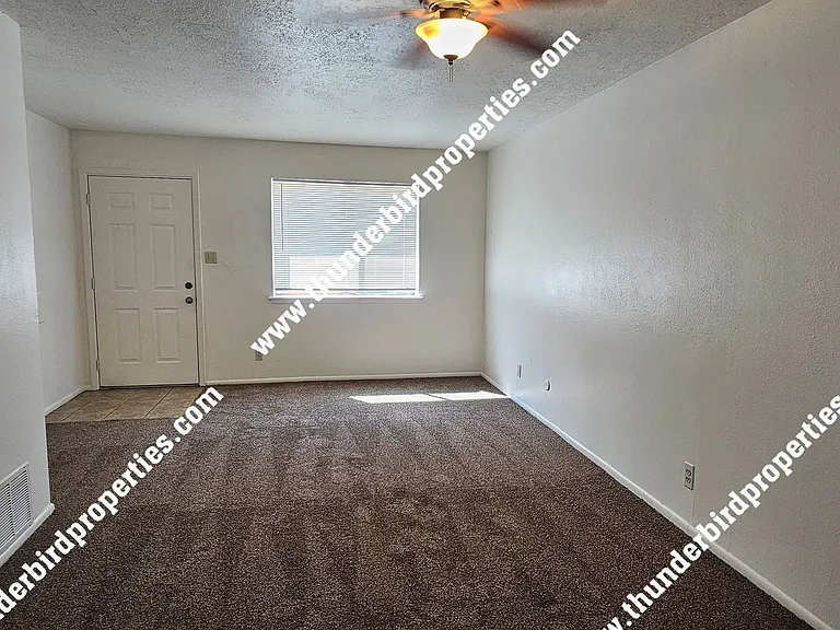 1117 Louisiana Blvd SE — Photo 5