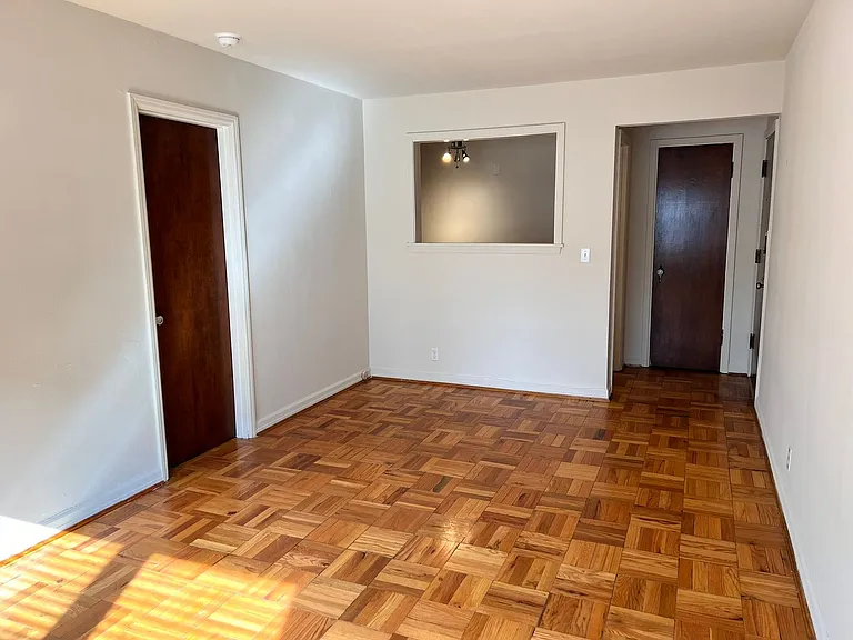 2750 Linshaw — Photo 14